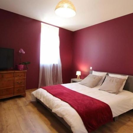 Petit Appartement Confortable Châteaubourg Kültér fotó